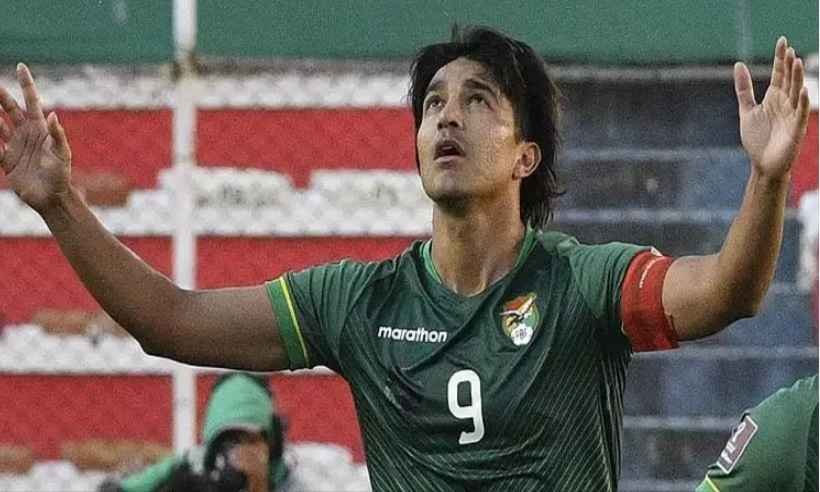 O golaço que não deixaram Marcelo Moreno marcar - AIZAR RALDES/AFP