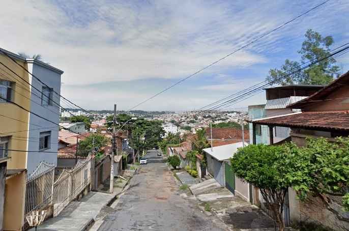 Fogo em mata no Bairro Havaí mobiliza bombeiros e assusta moradores  - Google Street View/ Reprodução