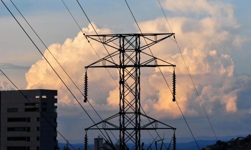 Fio desencapado pelo Congresso no setor elétrico brasileiro vai dar choque - Gladyston Rodrigues/EM/D.A Press 4/2/20