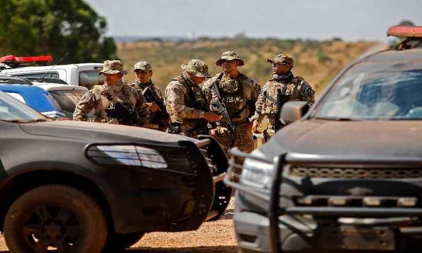 Lázaro foi morto com 38 tiros após 'descarregar pistola' em policiais - Sergio Lima/AFP
