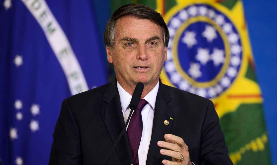 Bolsonaro 1000%: agora, o batom não é só na cueca; é no corpo inteiro - Marcelo Camargo/Agência Brasil 