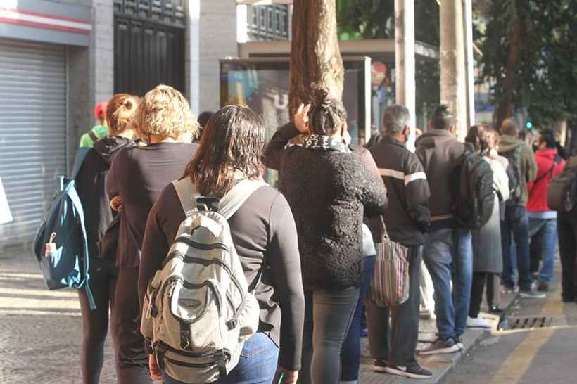 No outono/inverno, atendimentos de sintomas de COVID-19 disparam em BH - Jair Amaral/EM/D.A.Press