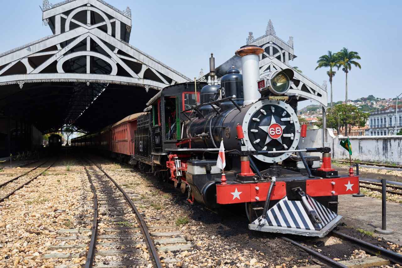 Passeios na Maria Fumaça voltam com pouco movimento neste sábado - Reprodução