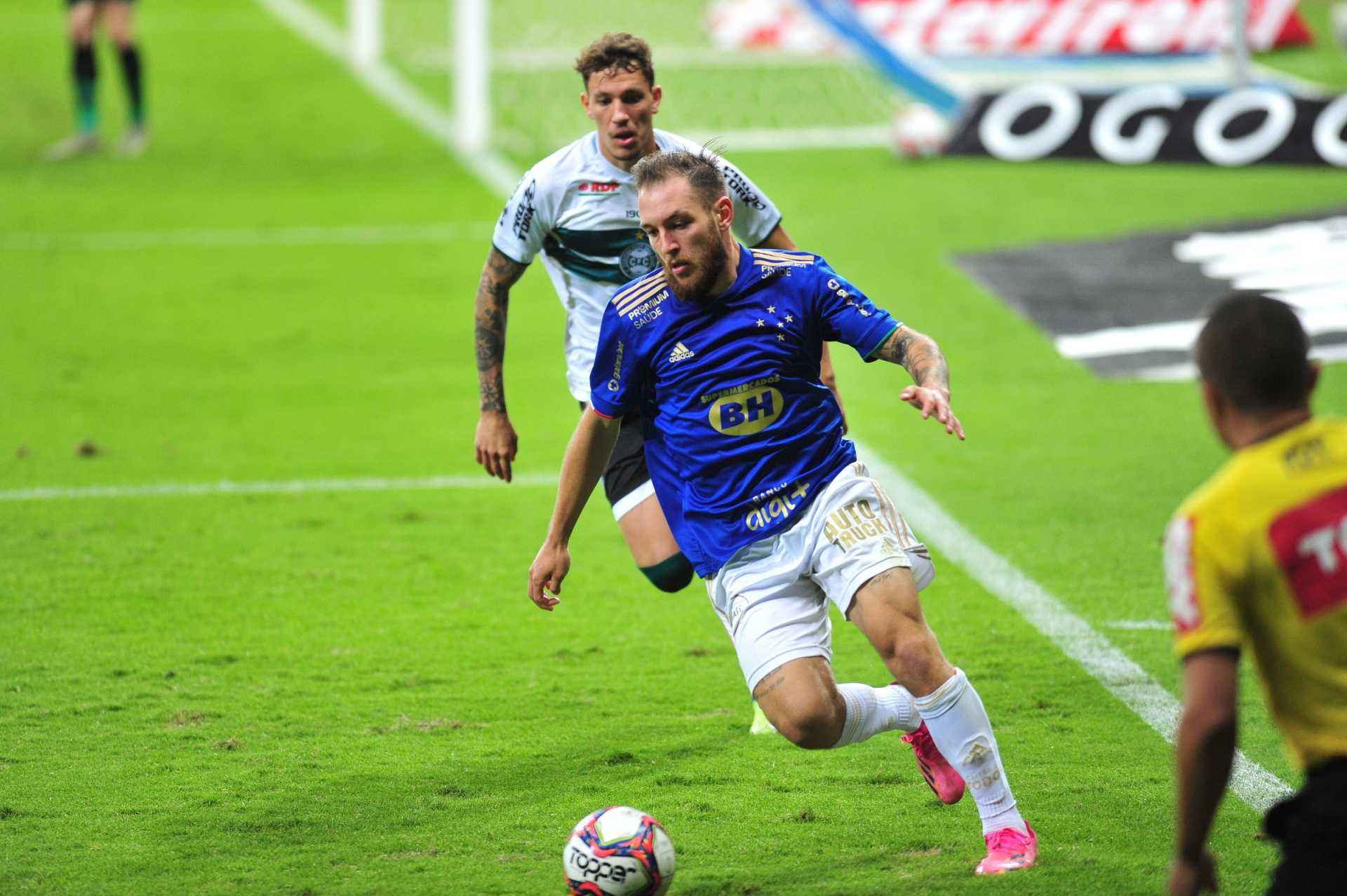 Cruzeiro só empata com o Coritiba e continua seu calvário na Série B - Ramon Lisboa/EM/D. A Press