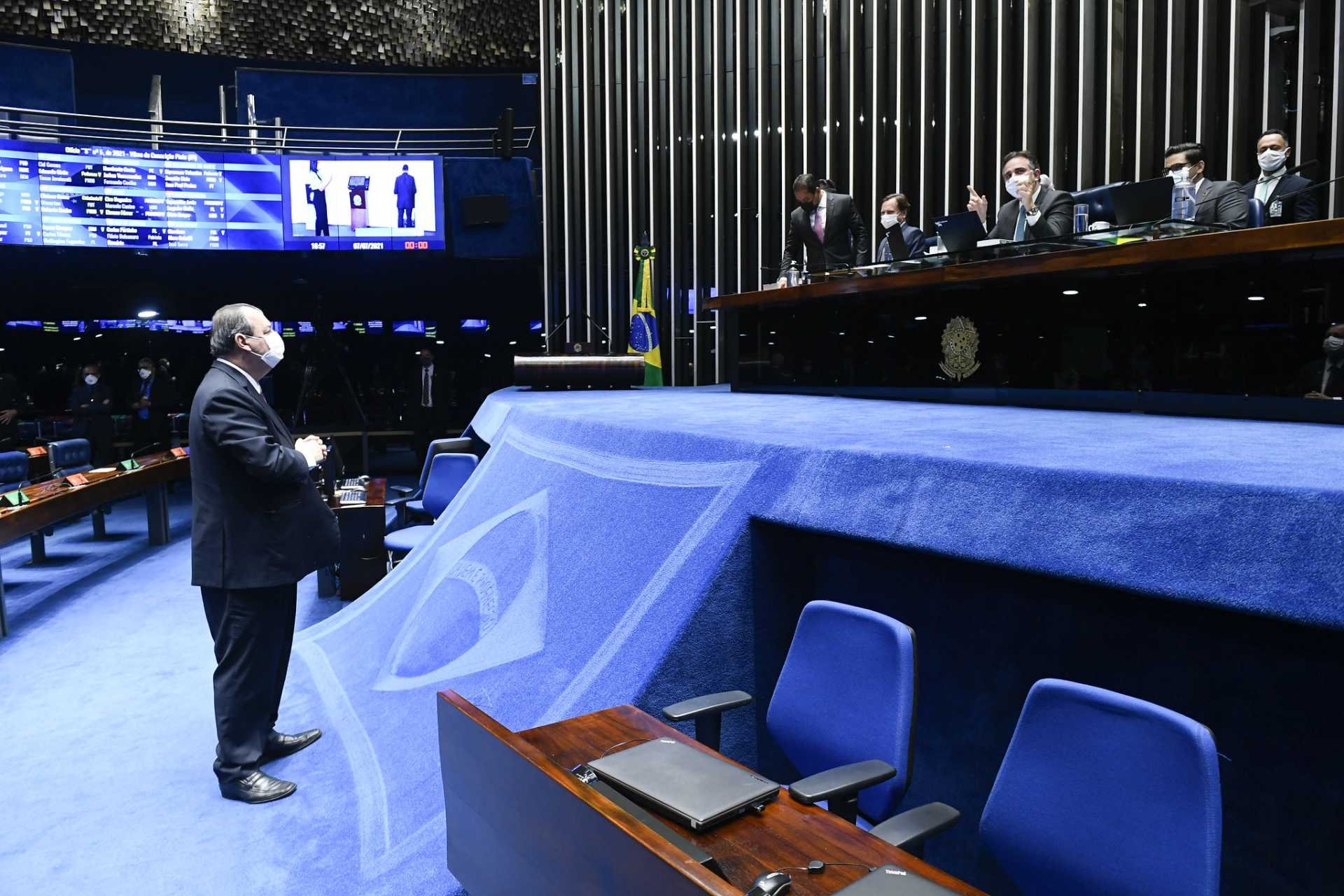 Aziz sobre nota do Ministério da Defesa: 'Podem fazer 50 notas contra mim' - Marcos Oliveira/Agência Senado