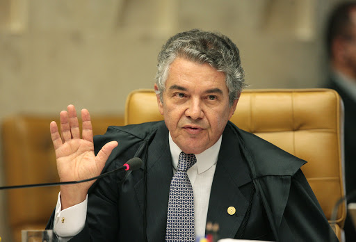 Bolsonaro oficializa aposentadoria de Marco Aurélio Mello no STF - Sitraemg