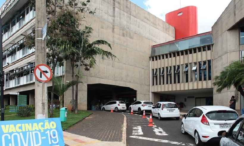 Força-tarefa busca vacinar 26 mil pessoas até segunda em Uberlândia - Divulgação/Valter de Paula/PMU