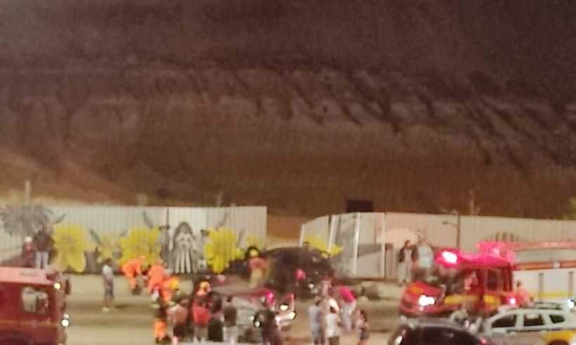 Batida em frente ao novo estádio do Atlético deixa 5 feridos  - Corpo de Bombeiros/ divulgação