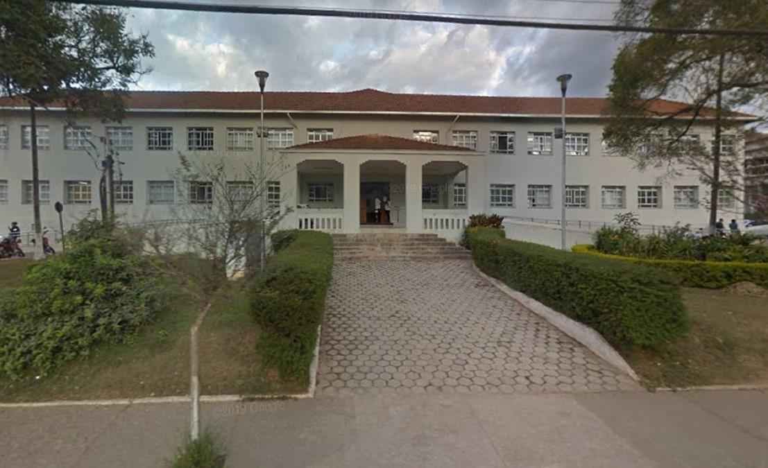 Prefeitura de Viçosa ajuíza ação contra morador que tomou 4 doses de vacina - Google Street View/Reprodução