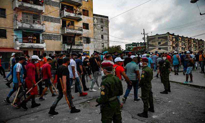 Cuba libre: manifestações na ilha - Yamil Lage/AFP