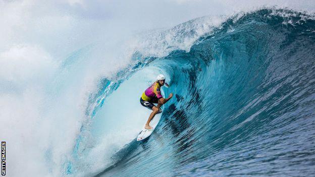 Tóquio 2020: o surfista olímpico que precisou aprender a andar de novo após lesão cerebral - Getty Images