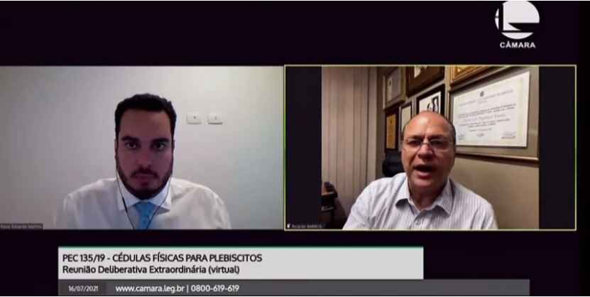 Ricardo Barros defende voto impresso e é interrompido: vai tirar da vacina? - Reprodução de vídeo