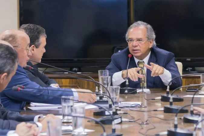 Portaria permite que alto escalão do governo receba mais que o teto - Gustavo Raniere