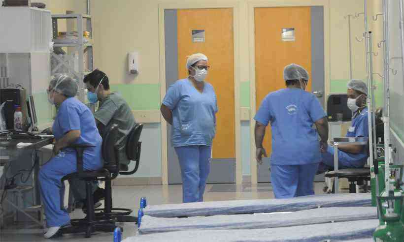 COVID: BH antecipa 2ª dose para trabalhadores da saúde de 38 e 37 anos - Juarez Rodrigues/EM/DA Press