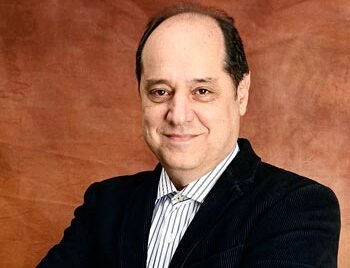 "Vivemos em uma espécie de regime de escravidão voluntária e festiva" - Divulgação
