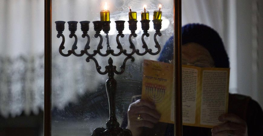 Rabino Eliahu Hasky explica a posição da mulher no judaísmo - Amir Cohen/Reuters
