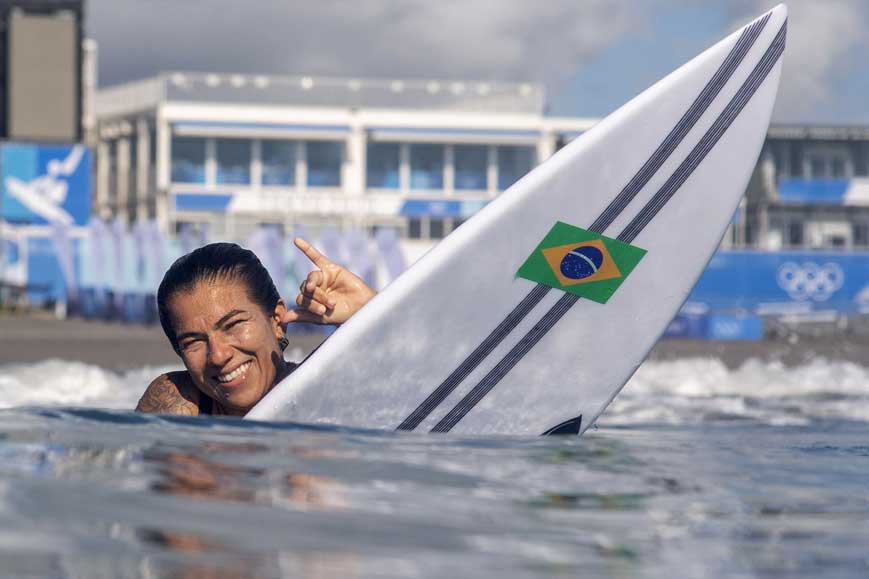 Estreia série com Silvana Lima, surfista que disputou os Jogos Olímpicos - Olivier Morin/AFP