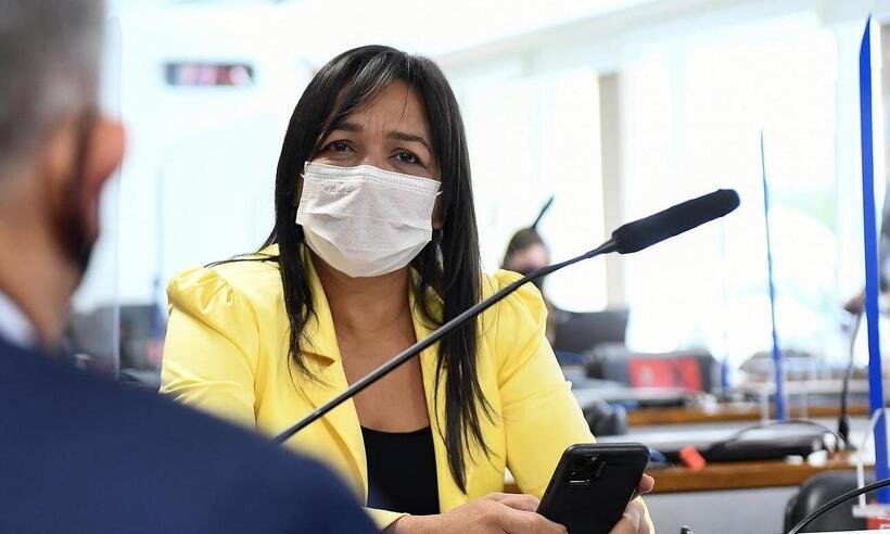 Eliziane Gama sobre relação do governo Bolsonaro com Igreja: 'Promíscua' -  Marcos Oliveira/Agência Senado