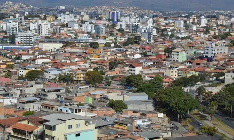 Contagem fecha 1º semestre com saldo positivo de 7 mil contratações - Elias Ramos/PMC