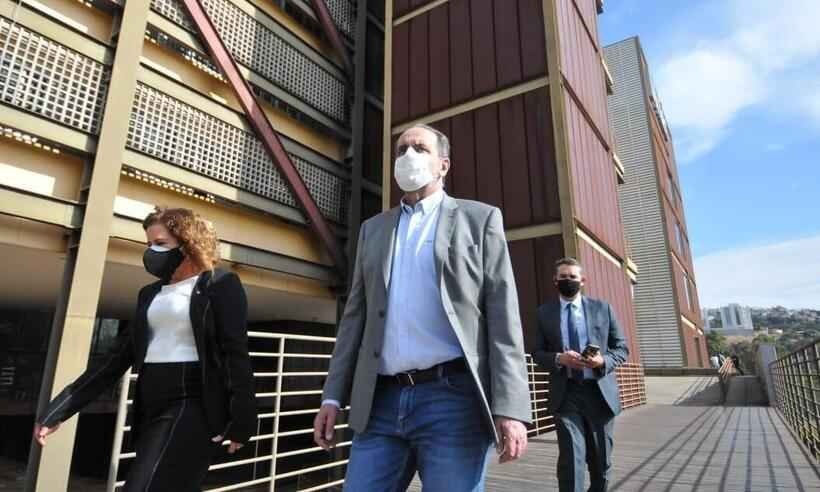 'O poder público precisa investir em cérebros', diz Kalil em visita à UFMG -  Gladyston Rodrigues/EM/DA Press 