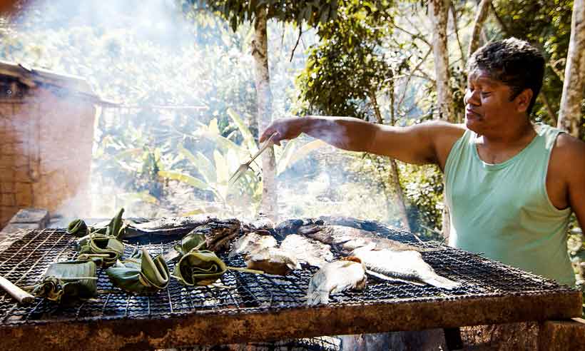 'Histórias de alimentar a alma' aborda culinárias indígena e do candomblé -  Renca Produções/divulgação