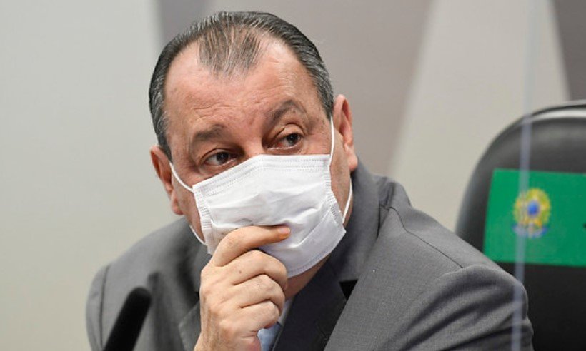 Omar Aziz sobre desfile militar: 'Cena patética, ameaça de um fraco' - Jefferson Rudy/Senado
