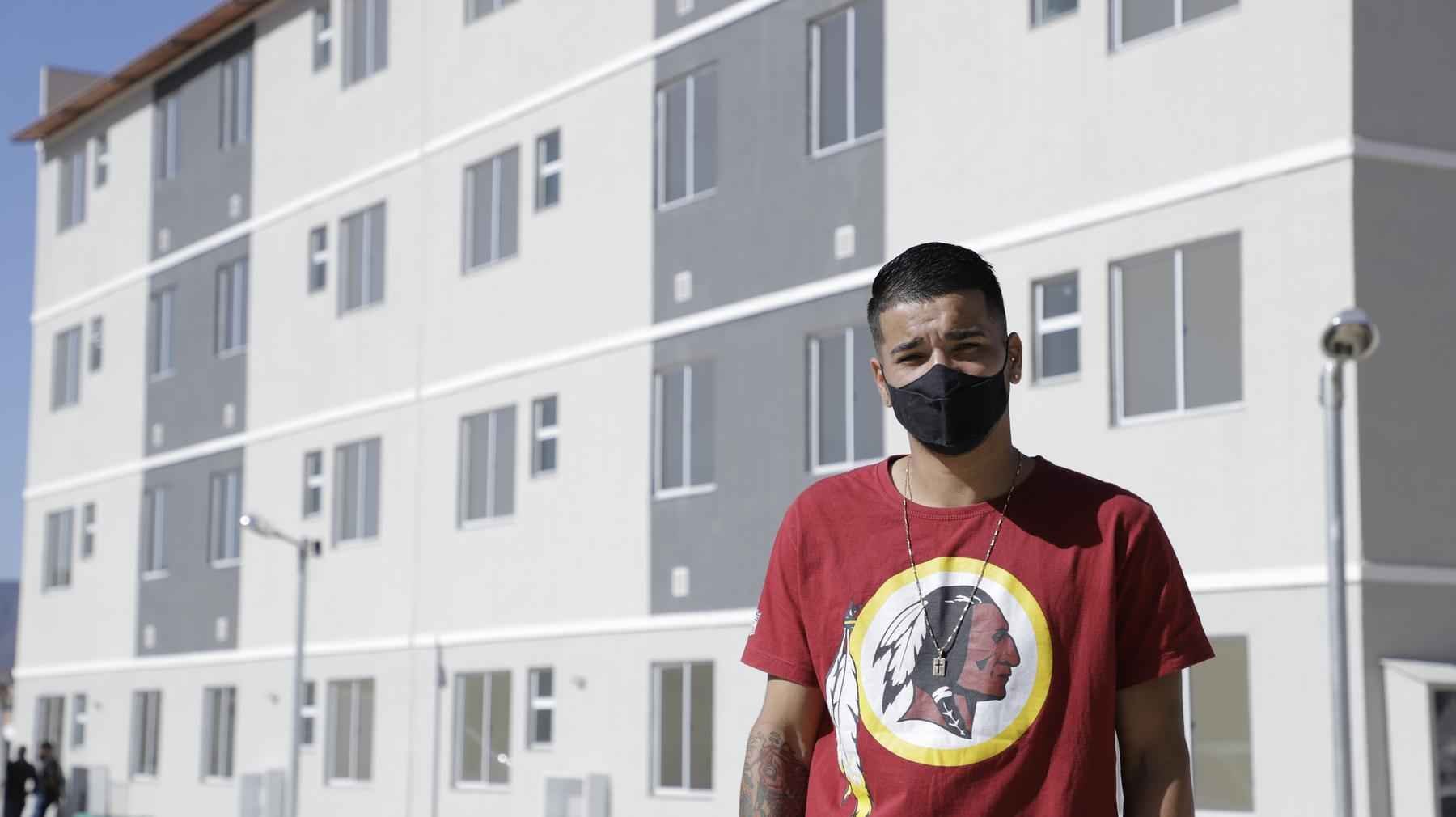 Famílias que perderam parentes e casas em Ibirité recebem apartamentos - Marcos Vinícios Mendonça/Divulgação