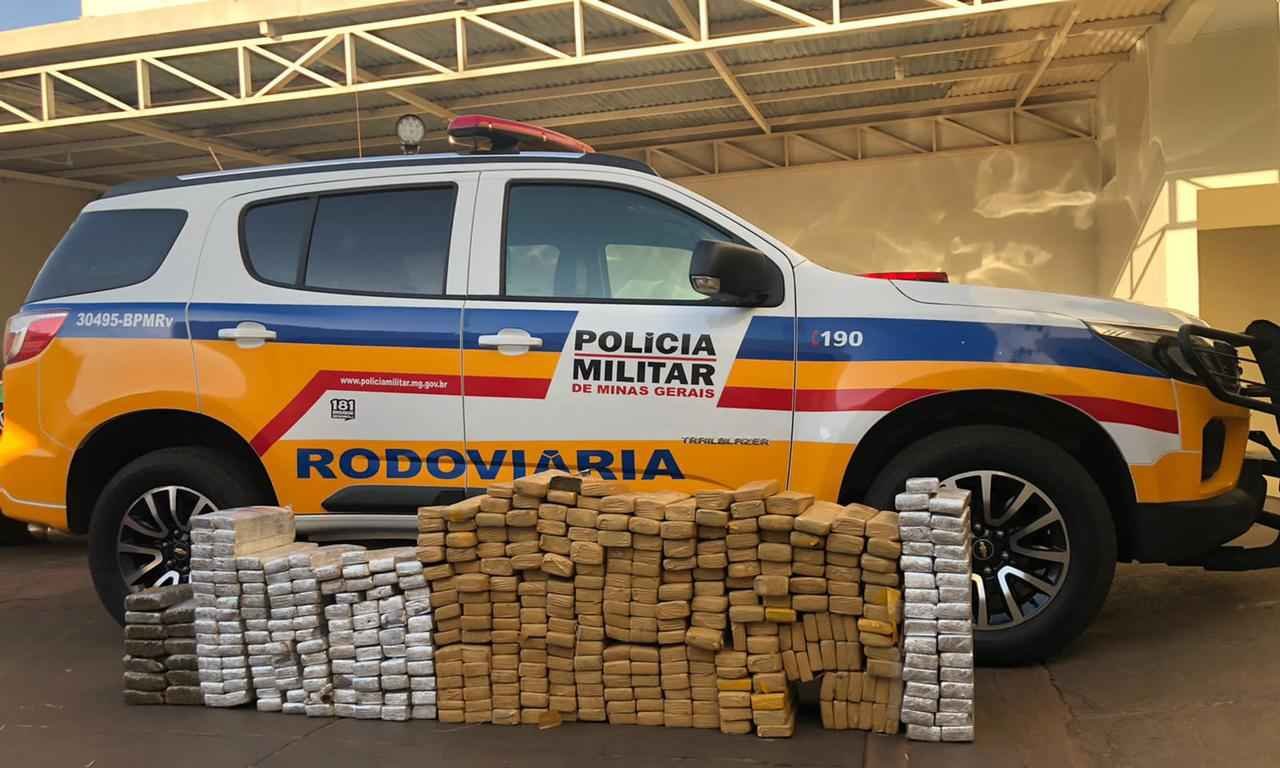 Homem é preso com 300 quilos de maconha no Triângulo Mineiro - PMRv