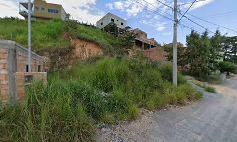 Suspeito de recrutar mulheres e adolescentes para o tráfico é preso pela PM - Google maps