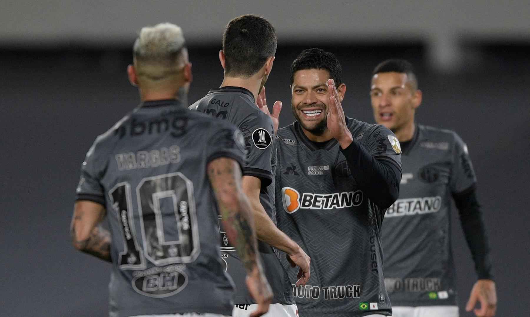 Galo derrota o River e dá um passo gigantesco para a semifinal  - Juan Mabromata / POOL / AFP