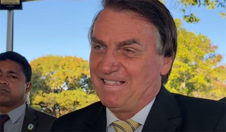 Bolsonaro volta a dizer que eleições de 2022 terão 'manto da desconfiança' - Reprodução/YouYube