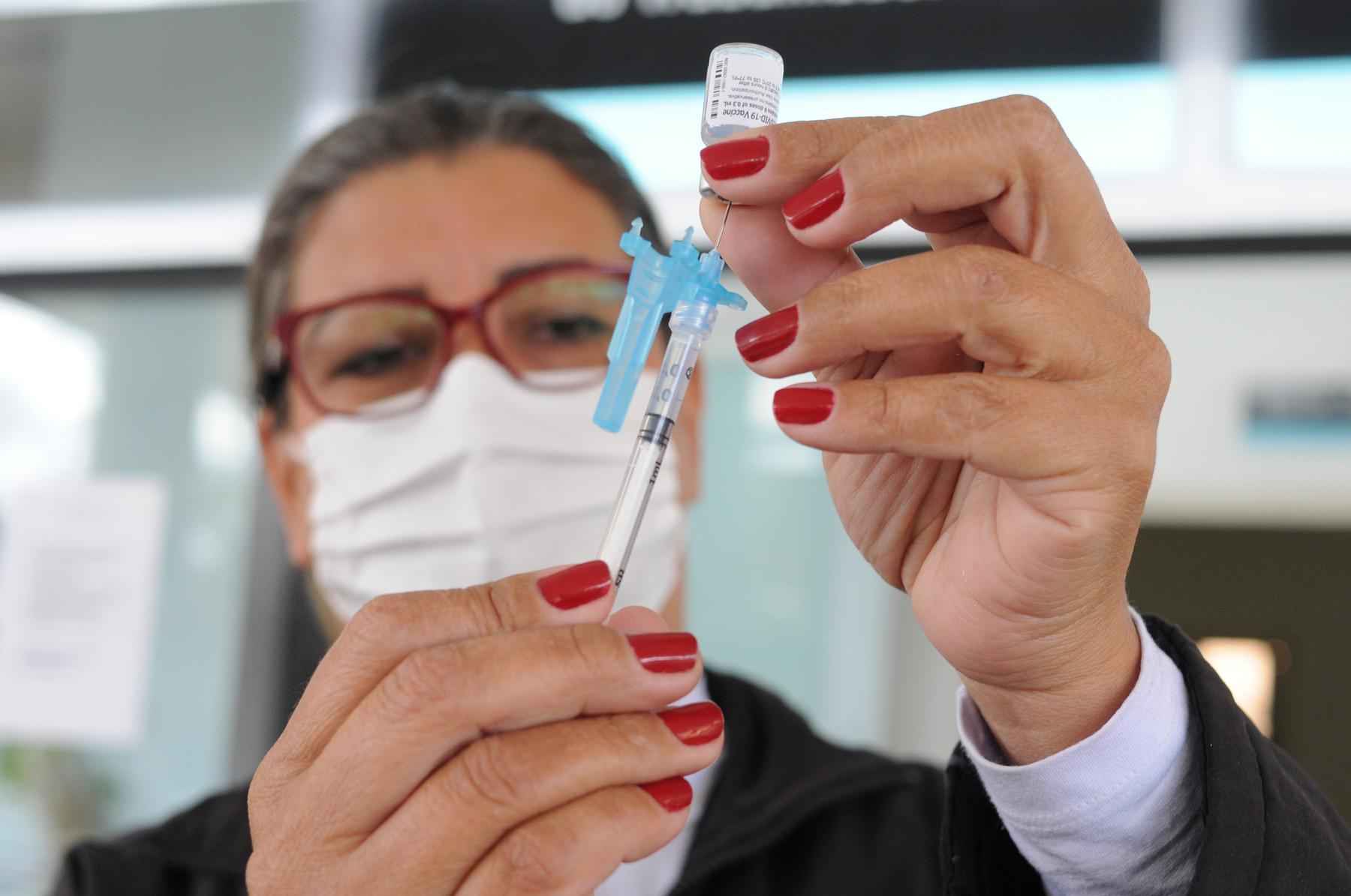 COVID: Bahia deve exigir carteira de vacinação de candidatos em concursos - Leandro Couri/EM/D.A Press