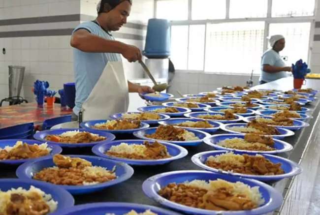 Vale Merenda começa a ser pago nesta segunda-feira (16/8); veja cronograma - Imagem ilustrativa - João Bittar/Agência Brasil