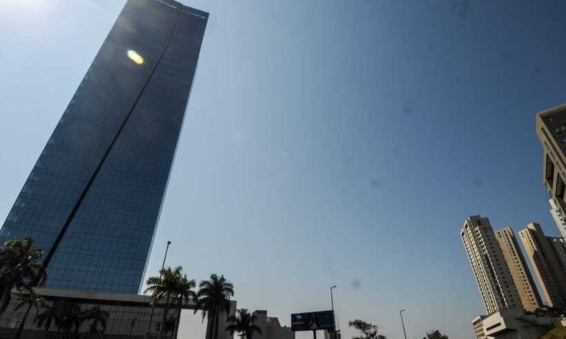 Temperaturas sobem e termômetros podem marcar até 35°C em Minas - Leandro Couri/EM/D.A Press