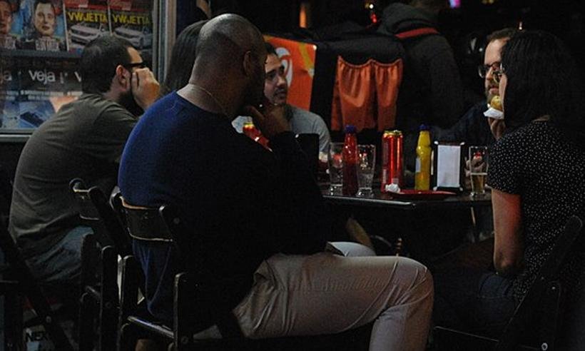 Com queda nos números da COVID-19, Araxá libera mesas para oito pessoas - Creative/Commons