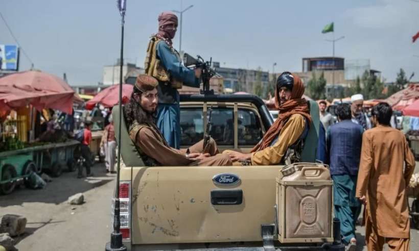 Cabul tenta retomar a vida entre medo e desconfiança do novo regime talibã - Hoshang Hashimi/AFP