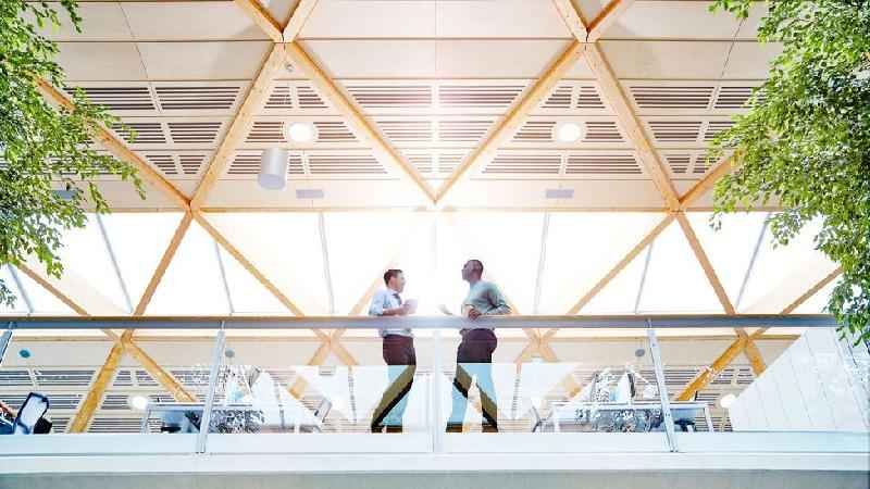 Como 'readaptar' funcionários ao escritório após trabalho remoto - Getty Images