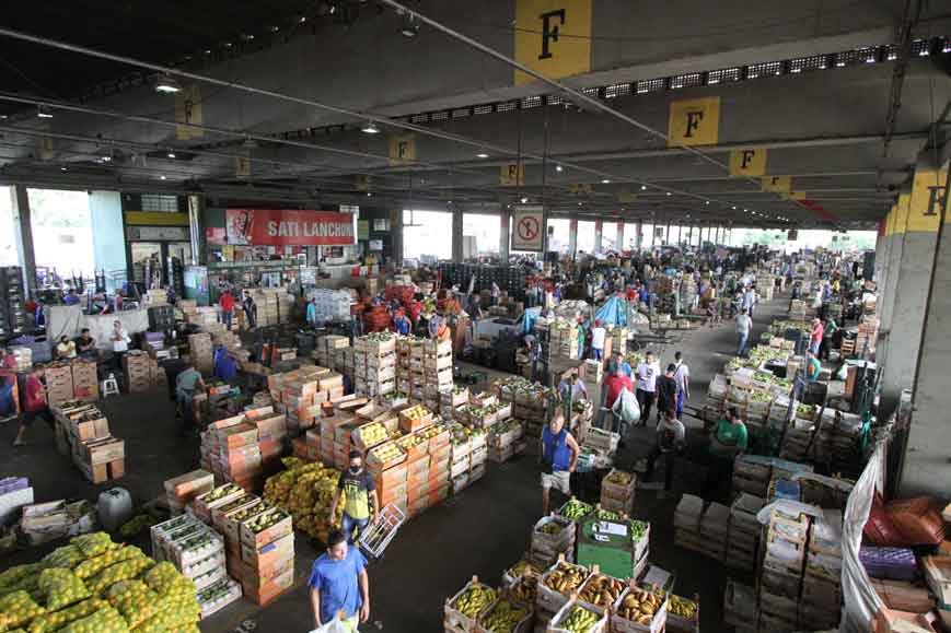 Mercados atacadistas antecipam aumentos de preços de hortaliças e frutas - Edésio Ferreira/EM/D.A Press - 28/12/20