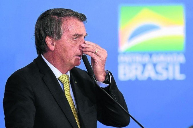 Bolsonaro veta fundão eleitoral com aumento de mais de R$ 5 bilhões - Evaristo Sá/AFP
