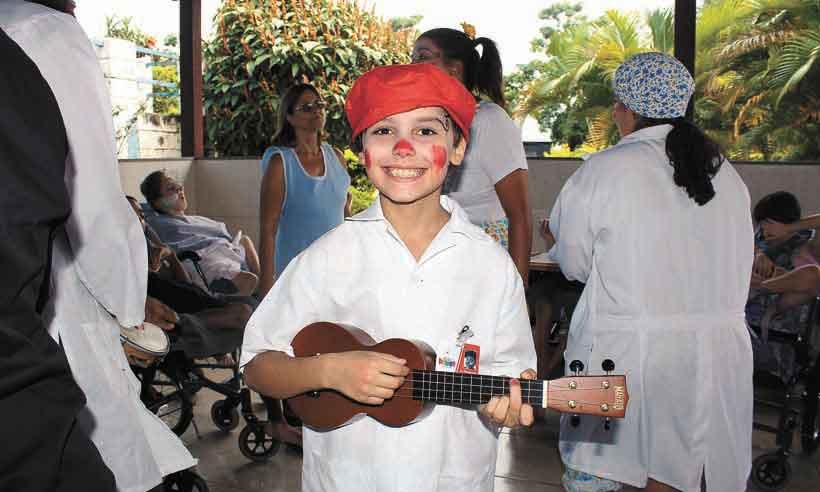 Crianças e adolescentes voluntários: corrente solidária - Novo Céu/Divulgação