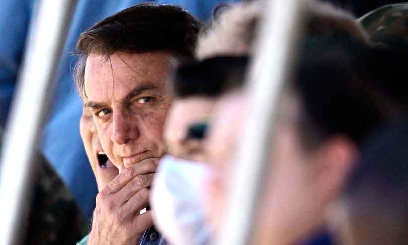 Bolsonaro não se ajuda e flerta com uma crise institucional grave - Evaristo Sá/AFP