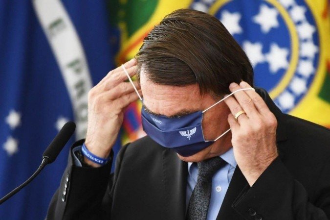 Bolsonaro acredita que Brasil voltará à normalidade em dezembro - EVARISTO SA/AFP