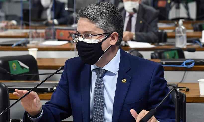 Vieira para Marcos Rogério: 'Usa voz de locutor para negar corrupção' - Roque de Sá/Agência Senado