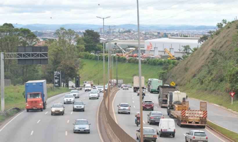 Prefeitura de BH fecha acordo e vai assumir construção de escape no Anel - Alexandre Guzanshe/EM/D.A Press - 11/01/2018