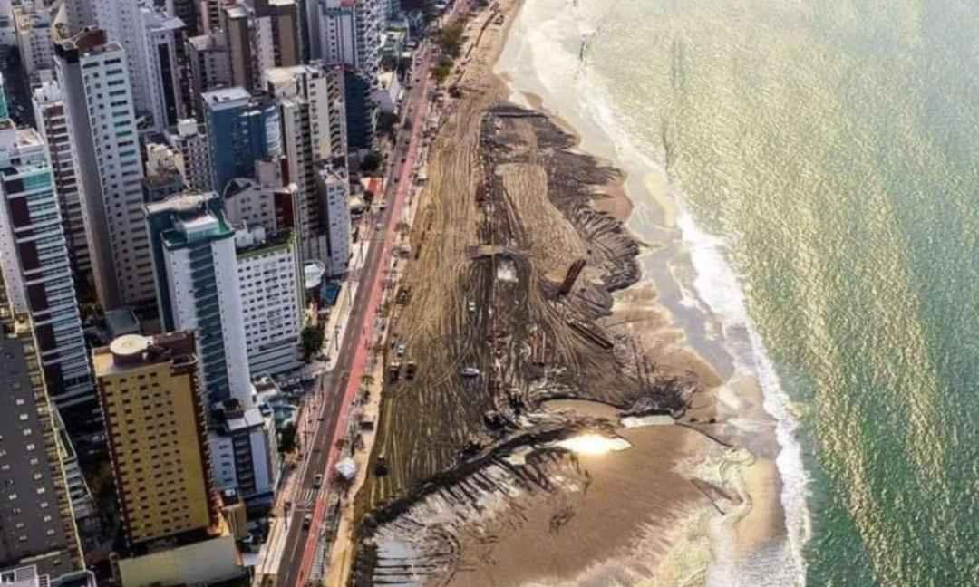 Imagem aérea de aterro em Balneário Camboriú chama a atenção de internautas - Twitter/Reprodução