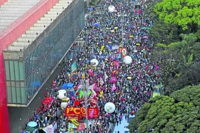 Oposição se mobiliza para manifestações contra Bolsonaro - MIGUEL SCHINCARIOL
