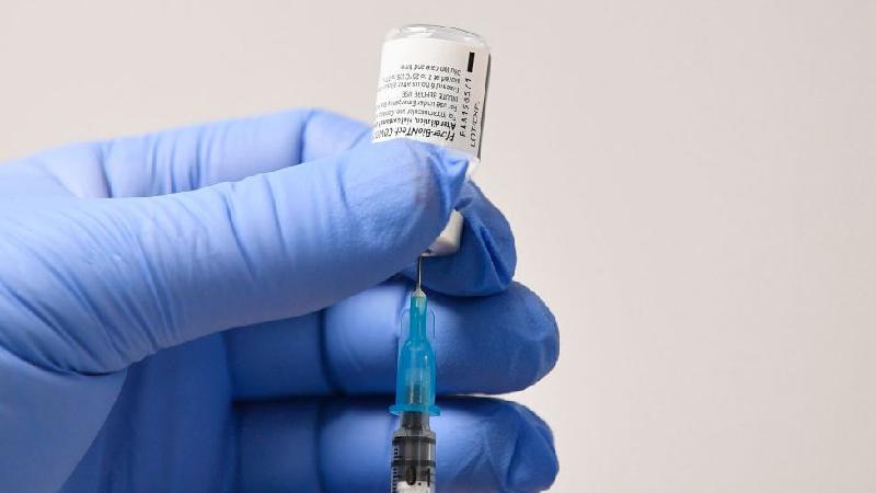 COVID-19: mulher morre após tomar vacina da Pfizer na Nova Zelândia - Getty Images