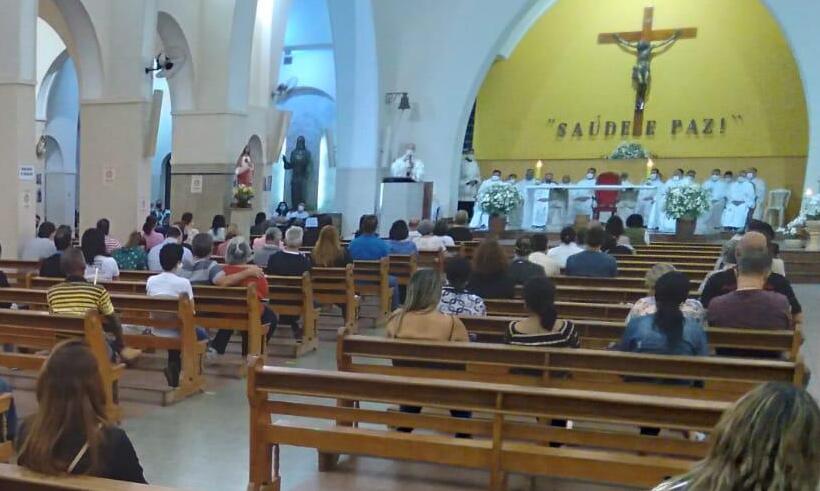 Missa celebrada por dom Walmor encerra homenagens a Padre Eustáquio - Marcos Vieira/EM/D.A Press