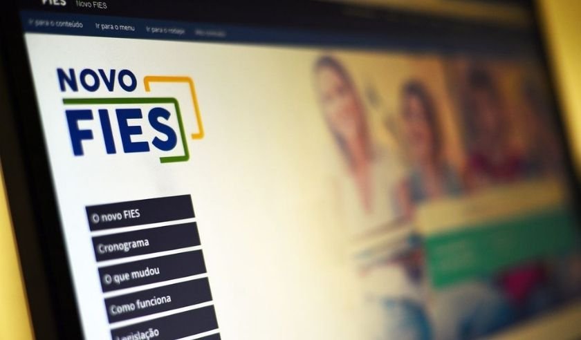 MEC amplia prazo para convocação da lista de espera do Fies; veja mais  - Agência Brasil/Reprodução