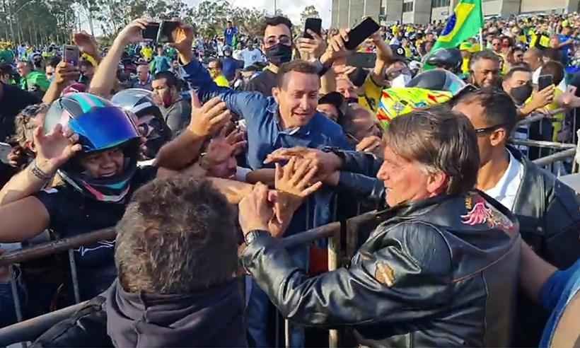 Passeio de moto foi único compromisso de Bolsonaro na tarde de terça-feira - Reprodução/Facebook